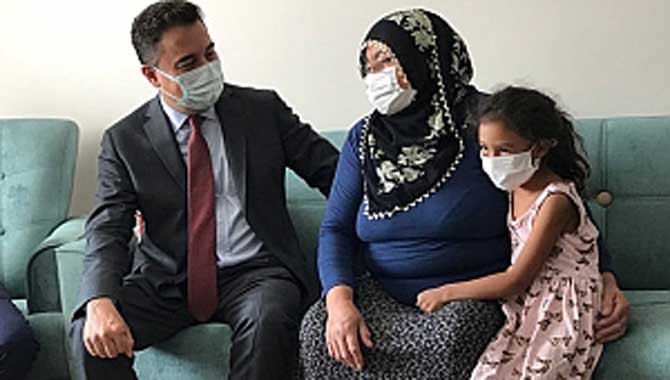 DEVA PARTİSİ ÜLKE ÇAPINDA ŞEHİT AİLELERİNİ ZİYARET ETTİ