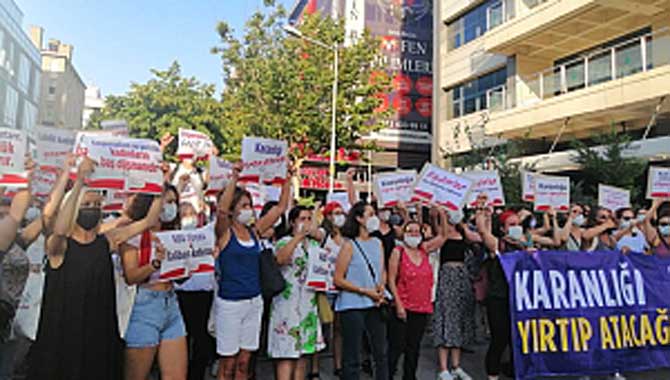 Kadın Dayanışma Komiteleri hukuksuz yasağı tanımadı ve Ankara'da buluştu