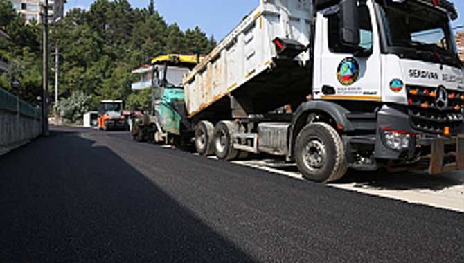Otuzikievler’de Asfalt Çalışmaları Devam Ediyor