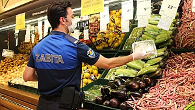 GÖLBAŞI BELEDİYESİ ZABITA EKİPLERİ ESNAF VE VATANDAŞLARI BİLGİLENDİRDİ