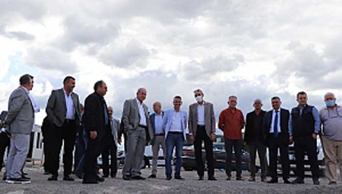 Sakarya Ticaret Borsası lisanslı depo inşaat sahasında incelemelerde bulundu. 