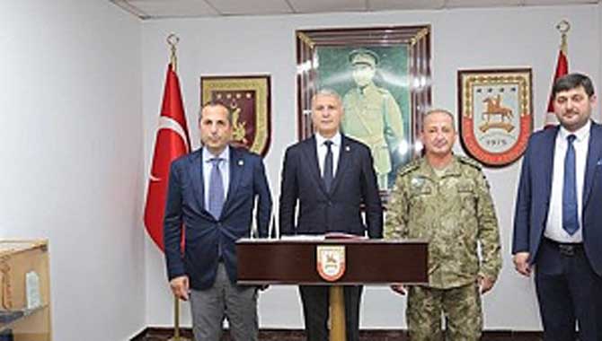 SATSO Heyetinden Garnizon Komutanı ve Milli Eğitim Müdürü'ne Hayırlı Olsun Ziyareti