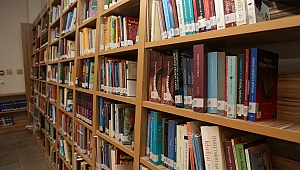 Serdivan Fikir Sanat’ta Binlerce Eser Okuyucusu ile Buluşuyor 