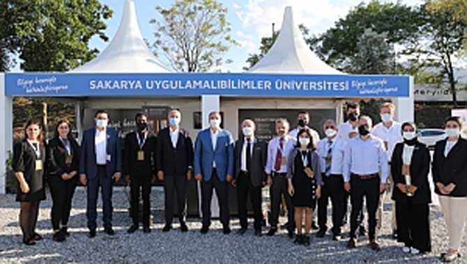 SUBÜ Peyzaj ve Süs Bitkileri Fuarındaydı