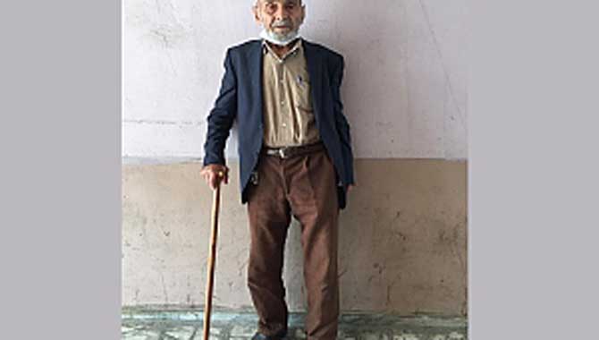 Yaşlı muhtarın son isteği ölmeden önce yolun yapıldığını görmek!