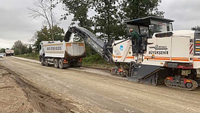 Yenilenen altyapı sonrasında sıra sıcak asfaltta