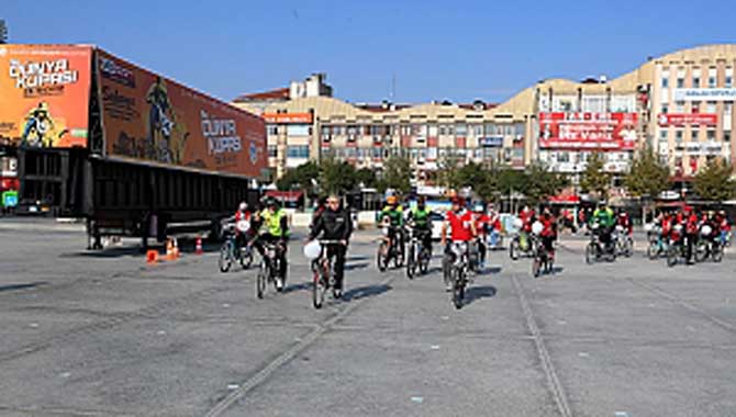 “İyi ki varsın Kızılay” 