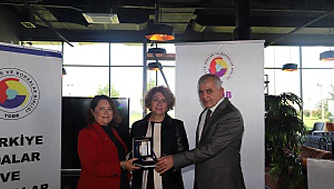 Sakarya İl Kadın Girişimciler Kurulu Doğu Marmara Bölge Toplantısı'na Katıldı 