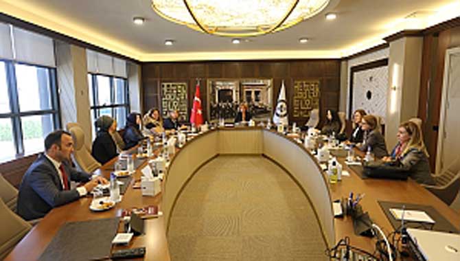 Sakarya Kadın Girişimciler Kurulu, Deva Partisi Kadın Çalışma Grubu'nu Ağırladı
