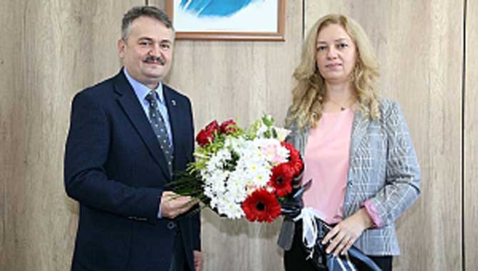 SUBÜ'de 4 MYO'da bayrak değişimi 