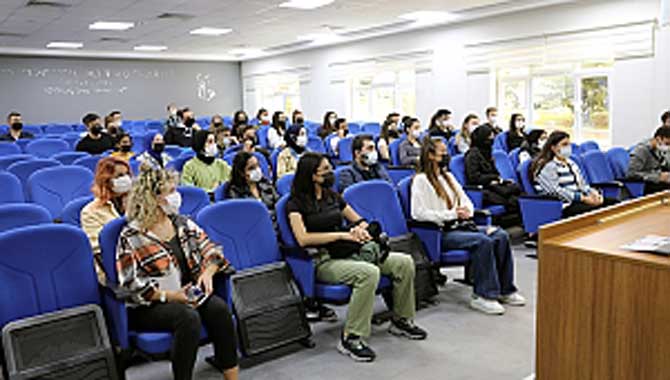 SUBÜ’de öğrencilere kalite kültürü aşılanıyor 