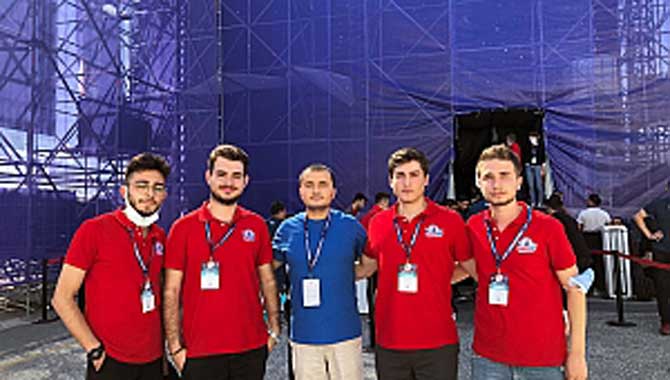 SUBÜ’lü öğrencilerden TEKNOFEST’te 2.lik 