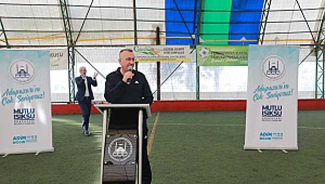 Adapazarı Minikler Futbol Turnuvası Başladı 