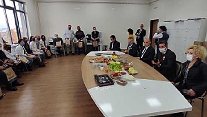 BAŞKAN KILIÇ’TAN ÖĞRETMENLER GÜNÜ ZİYARETİ 