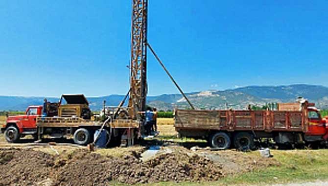 Büyükşehir, 110 metrede 20 bin kişilik su kaynağına ulaştı 