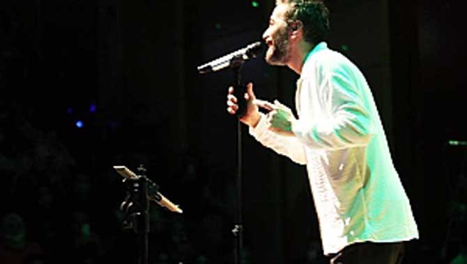 Büyükşehir konserinde Resul Dindar’la Karadeniz rüzgarı 