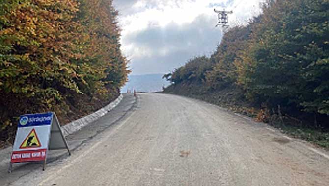 Büyükşehir V Kanal imalatı ile yolları koruyor 