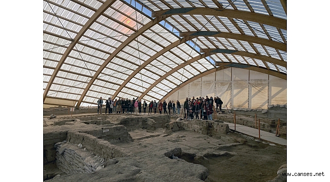 Geleceğin turizm rehberleri Konya’yı gezdi
