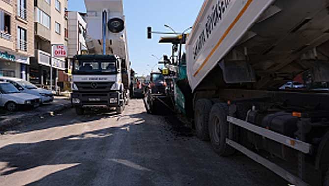 Heyecanla beklenen O kavşak sıcak asfalt ile buluşuyor 