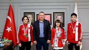 Madalyalarıyla Başkan Işıksu’yu Ziyaret Ettiler 