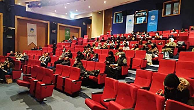 Öğretmenler Günü’nde şiir konuşuldu 