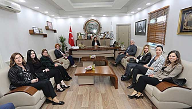 Sakarya İl Kadın Girişimciler Kurulu'ndan Baro Başkanına Hayırlı Olsun Ziyareti 