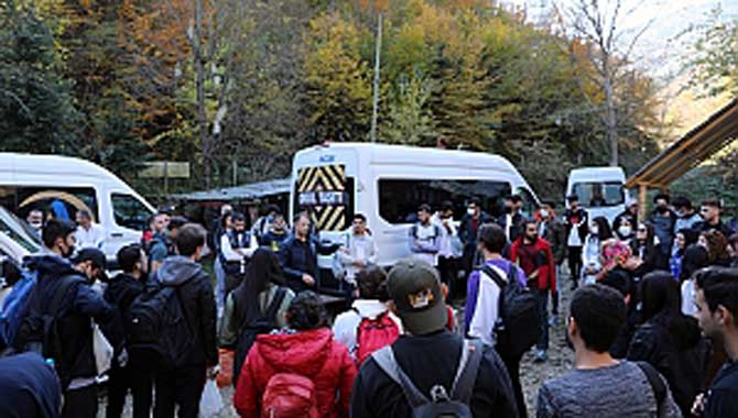 Sülüklügöl parkurunda yürüdüler 