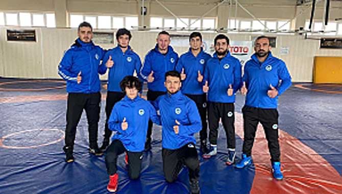 Büyükşehir Güreş takımında hedef Türkiye Şampiyonlukları 
