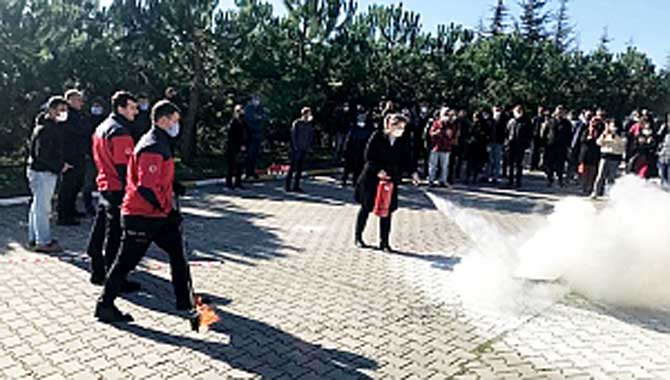 Büyükşehir tatbikatlarla vatandaşları afete hazırlıyor 