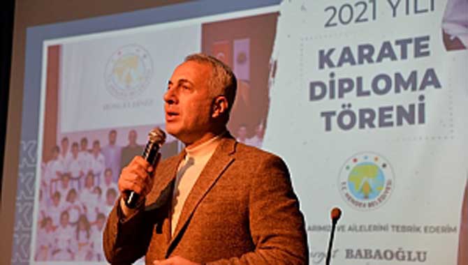 HENDEKLİ KARATECİLER TERFİ ETTİ 