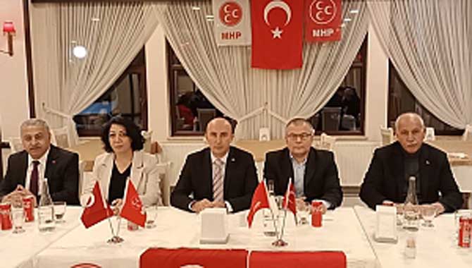 MHP Adapazarı Merkez Mahalle Temsilcileriyle toplandı 