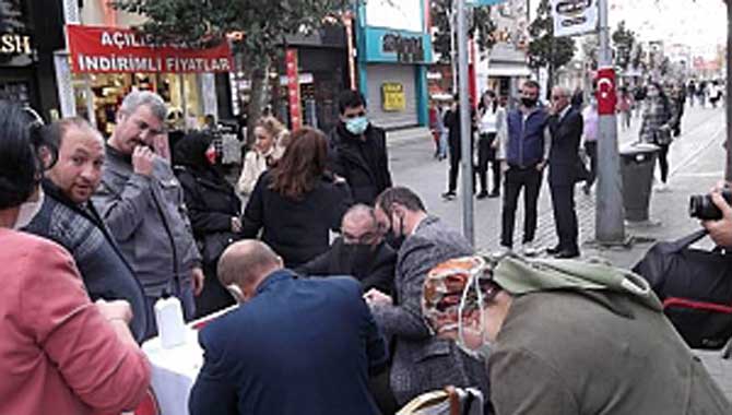 MHP Adapazarı üye kayıt masasına yoğun ilgi