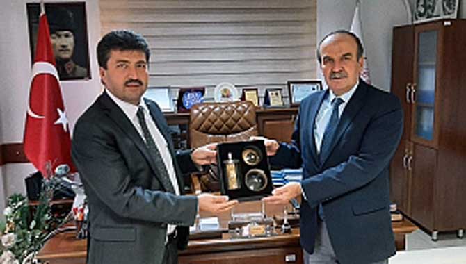 Sahaya yenilik ve çözüm sunuyoruz 