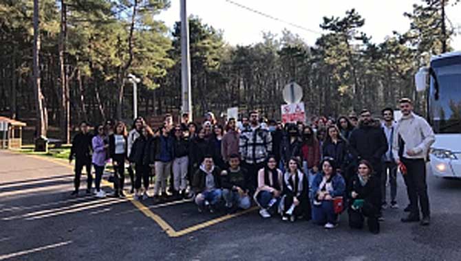 Turizmciler doğal ve tarihi güzellikleri gezdi 