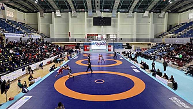 Türkiye Güreş Şampiyonasında büyük heyecan yaşanıyor