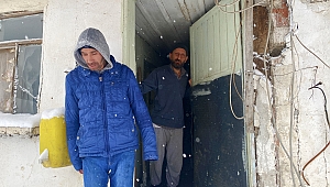Büyükşehir’den acil müdahale Karda mahsur kalan hastaya ulaşıldı