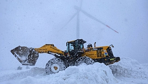 Büyükşehir şehrin merkezinden en uzak noktasına kadar müdahalelerini sürdürüyor 
