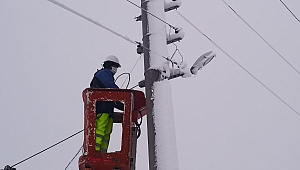 SEDAŞ ekipleri karla tam kadro mücadele ediyor 
