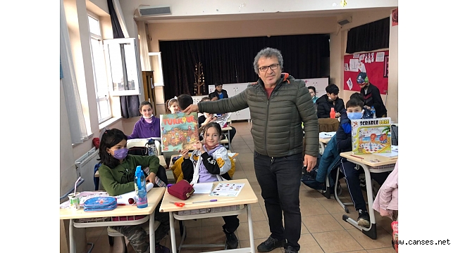 Kocaali Sivil Toplum Platformundan Okullara sınıf araç gereçleri temini