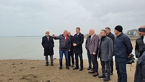 Sakarya Milletvekili Ümit Dikbayır, Karasulu balıkçılarla bir araya geldi. 