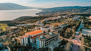 Sakarya Üniversitesi Dünyanın En İyi Genç Üniversiteleri Listesinde 