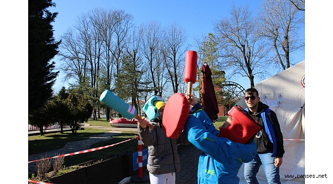 SOSYAL MEDYA’DAN SOSYAL MEYDANA