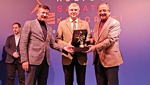 Büyükşehir’e En İyi Kültür ve Sanat Etkinliği ödülü 