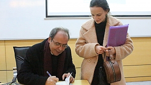 Şair Hüseyin Atlansoy Sakarya Üniversitesine Konuk Oldu. 