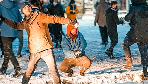 Sakarya Üniversitesinde Kartopu Şenliği 