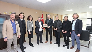 SATSO Turizm Komisyonu'ndan Kültür ve Turizm Müdürlüğü'ne plaket 