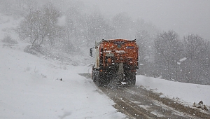 Serdivan’da Ekipler Kar Mesaisinde 
