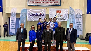 SUBÜ’lü karatecilerden 4 madalya 