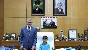 Başkan Keskin, 23 Nisan’da başkanlık makamından açıklamalarda bulundu 