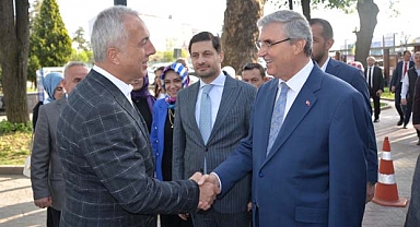 BAŞKAN YÜCE HENDEK BELEDİYESİNDE MÜJDEYİ VERDİ 